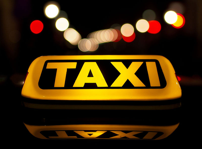 Prenotazioni taxi Milano: consigli utili per muoversi in città