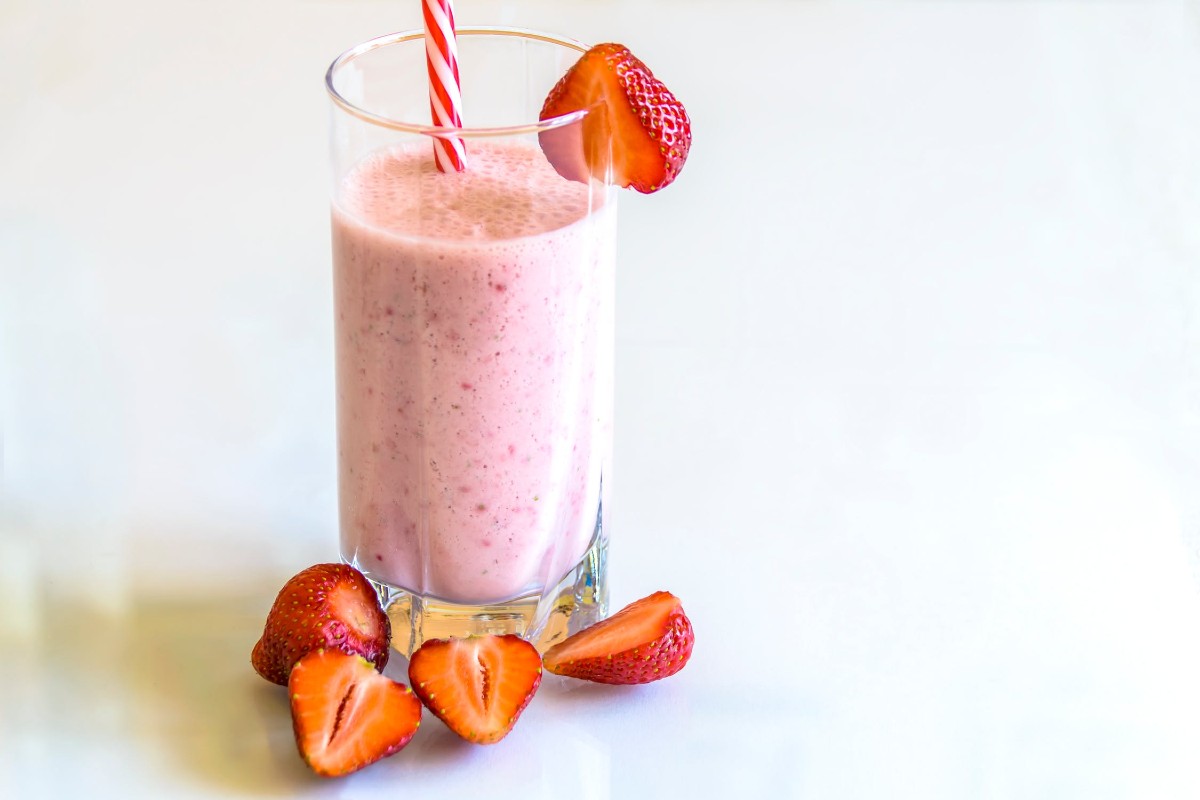 Preparare uno smoothie: idee e consigli per frullati di frutta deliziosi e sani