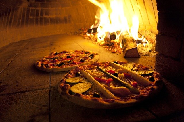 Forni a legna in muratura Roma caratteristiche principali e modalità di cottura pizza e pane