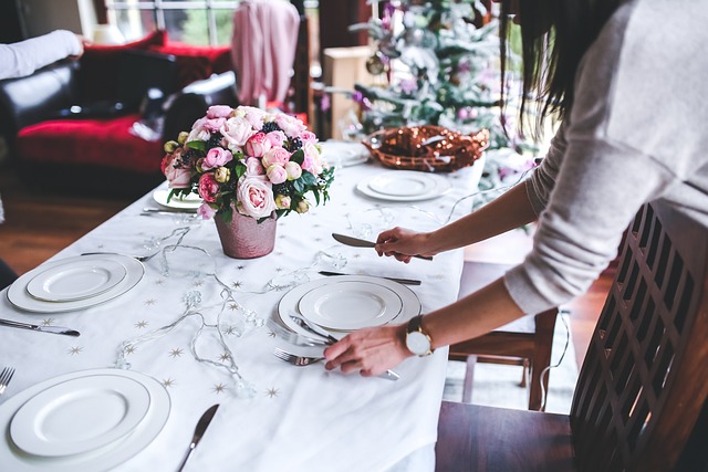 Come organizzare la tavola perfetta con un corso di mise en place